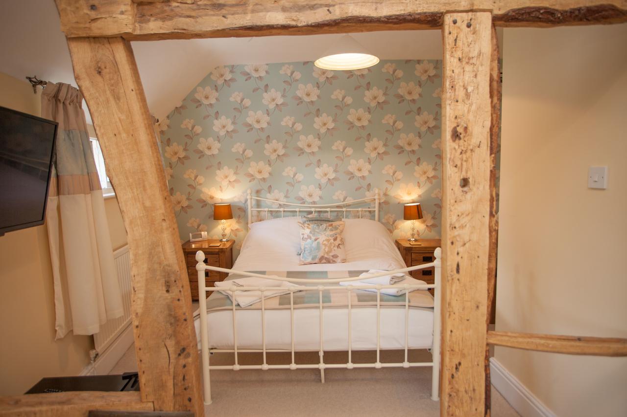 The Seven Stars Inn Pewsey 外观 照片