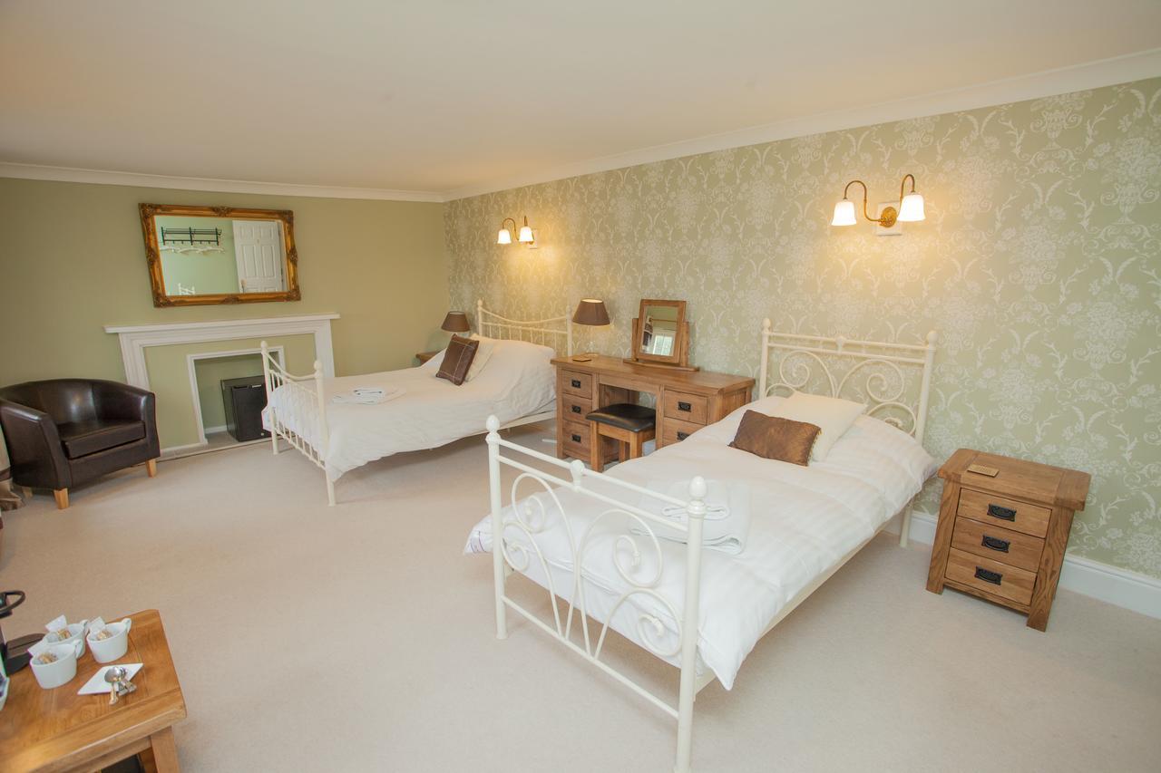 The Seven Stars Inn Pewsey 外观 照片