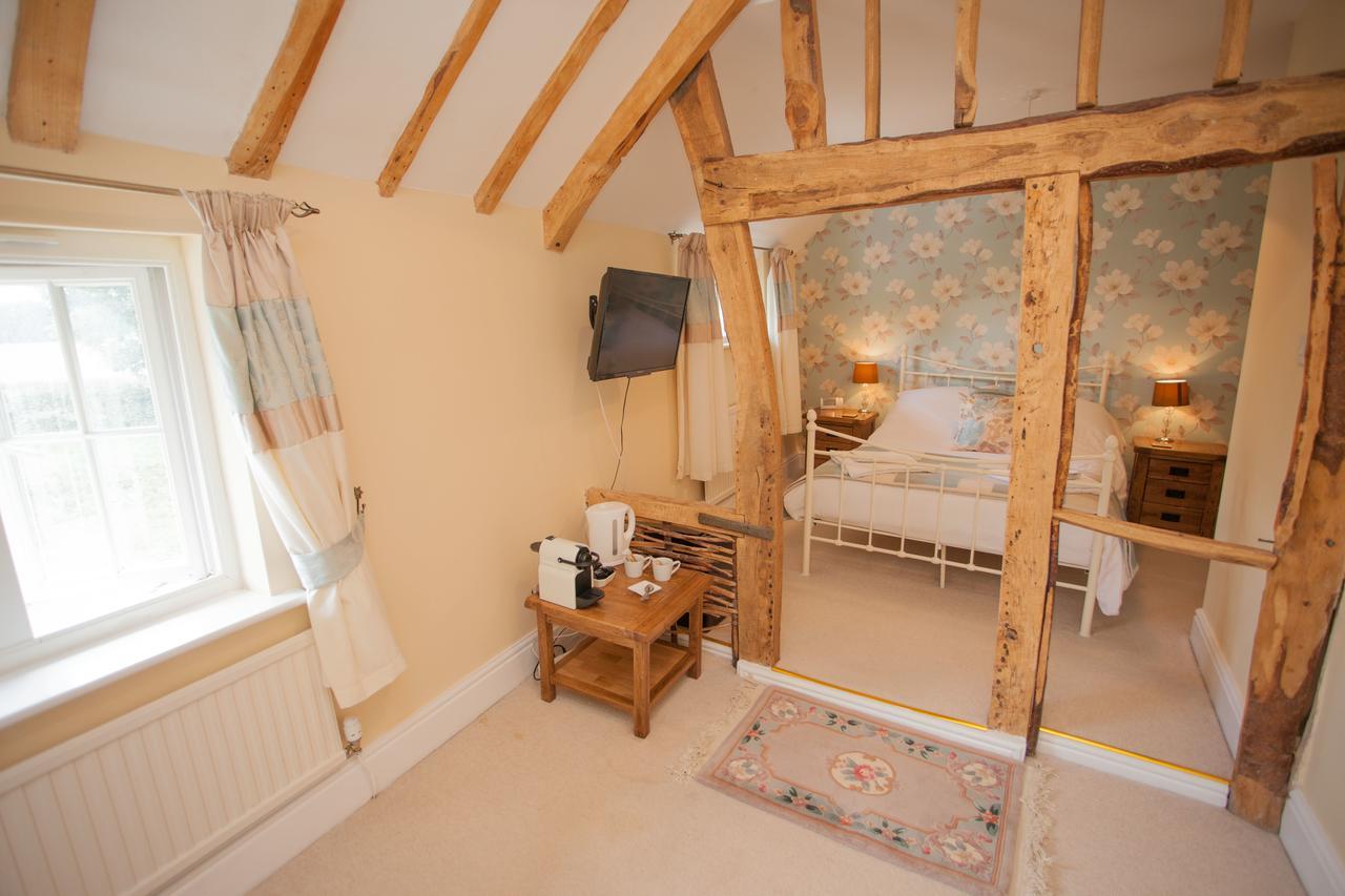 The Seven Stars Inn Pewsey 外观 照片